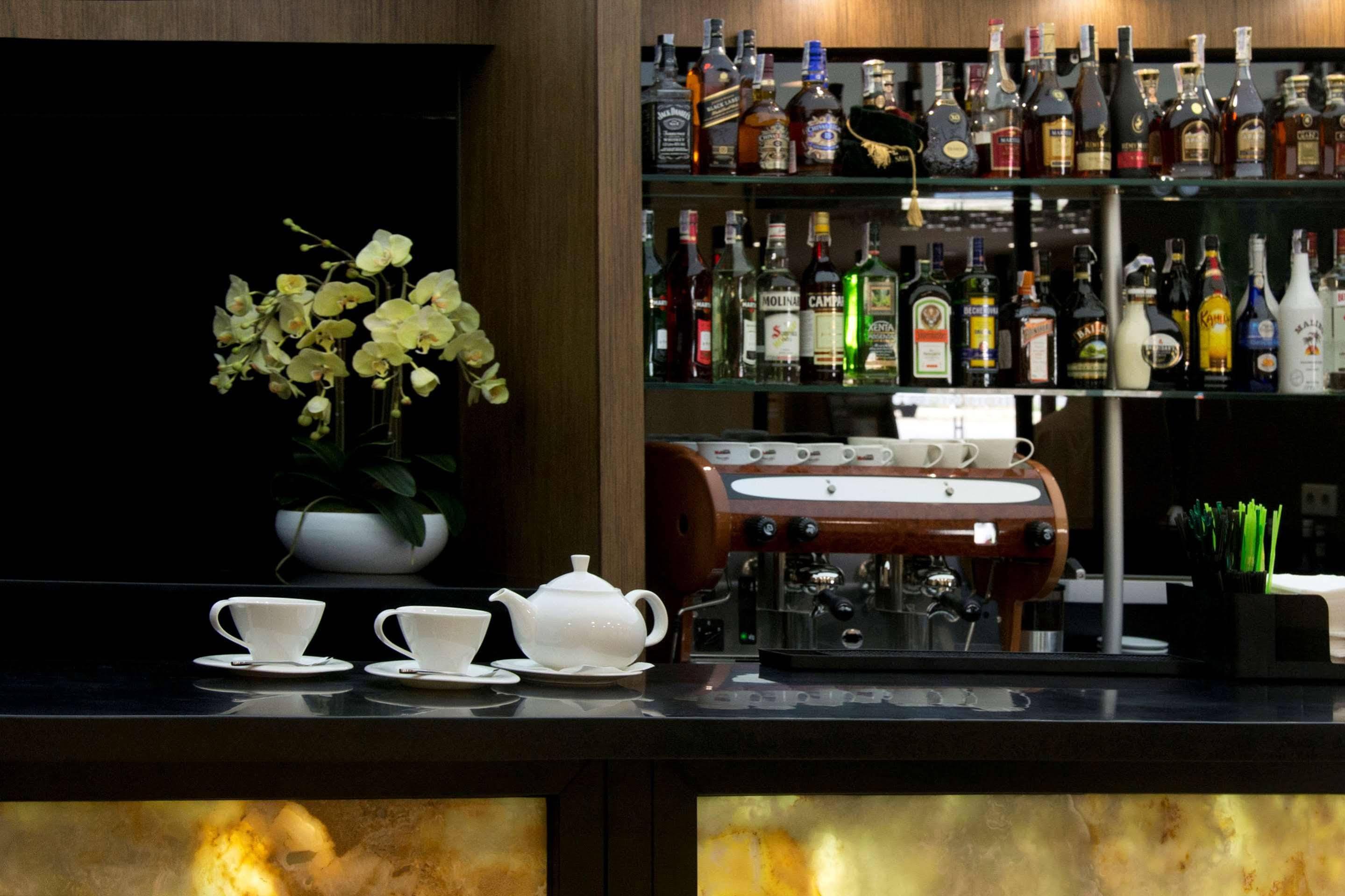 Ovis Hotel Kharkiv Extérieur photo