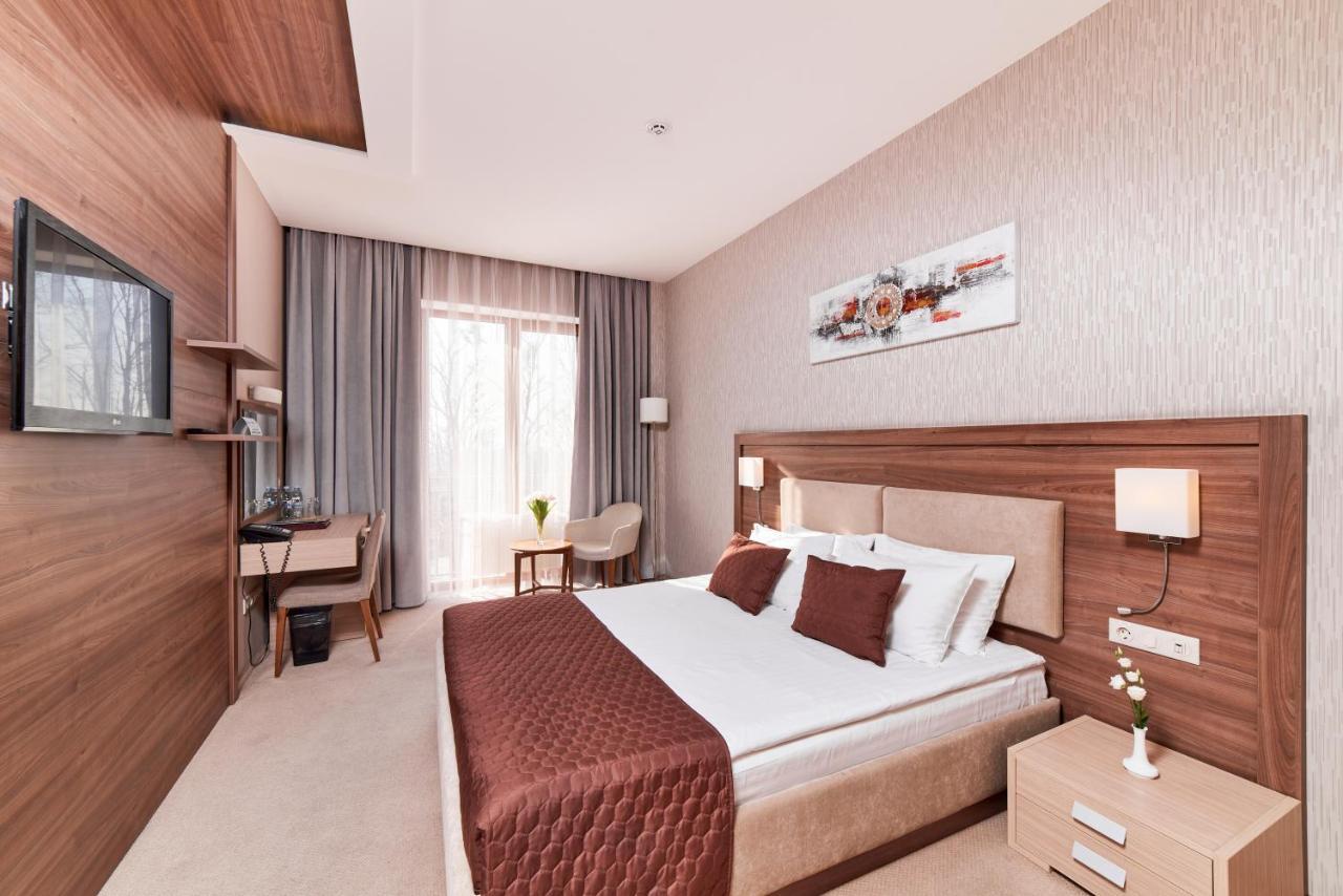 Ovis Hotel Kharkiv Extérieur photo