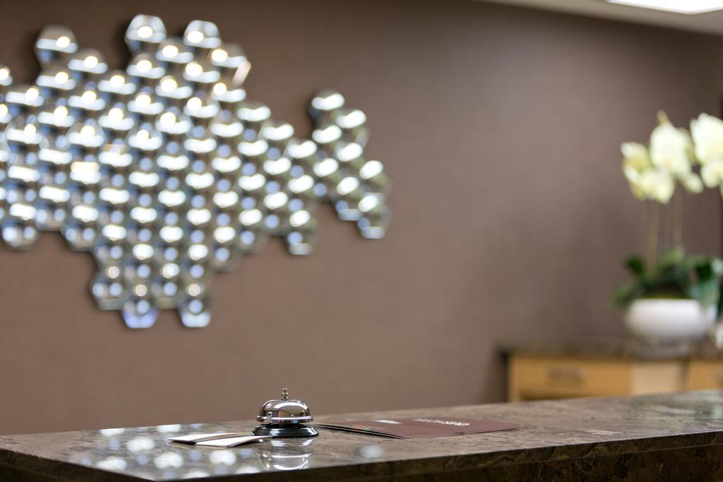 Ovis Hotel Kharkiv Extérieur photo
