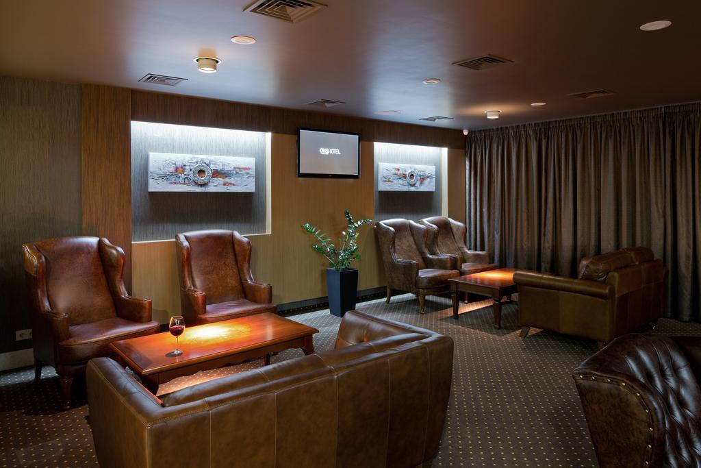 Ovis Hotel Kharkiv Extérieur photo