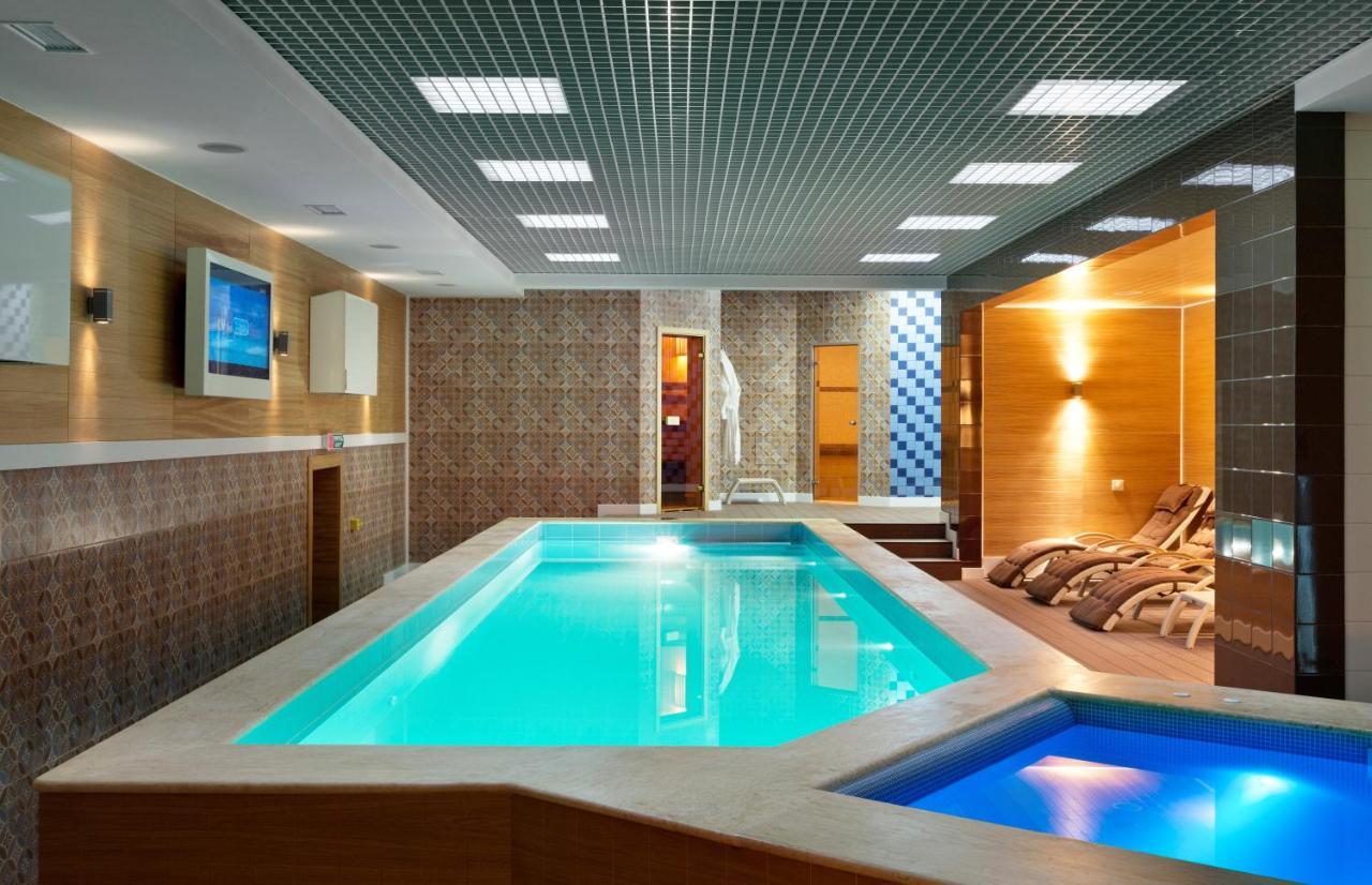 Ovis Hotel Kharkiv Extérieur photo